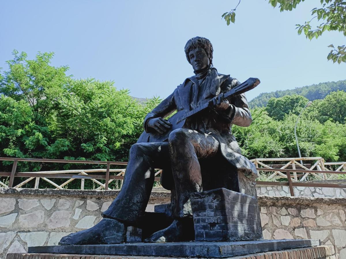 Poggio Bustone Musica E Poesia Da Battisti Idaヴィラ エクステリア 写真